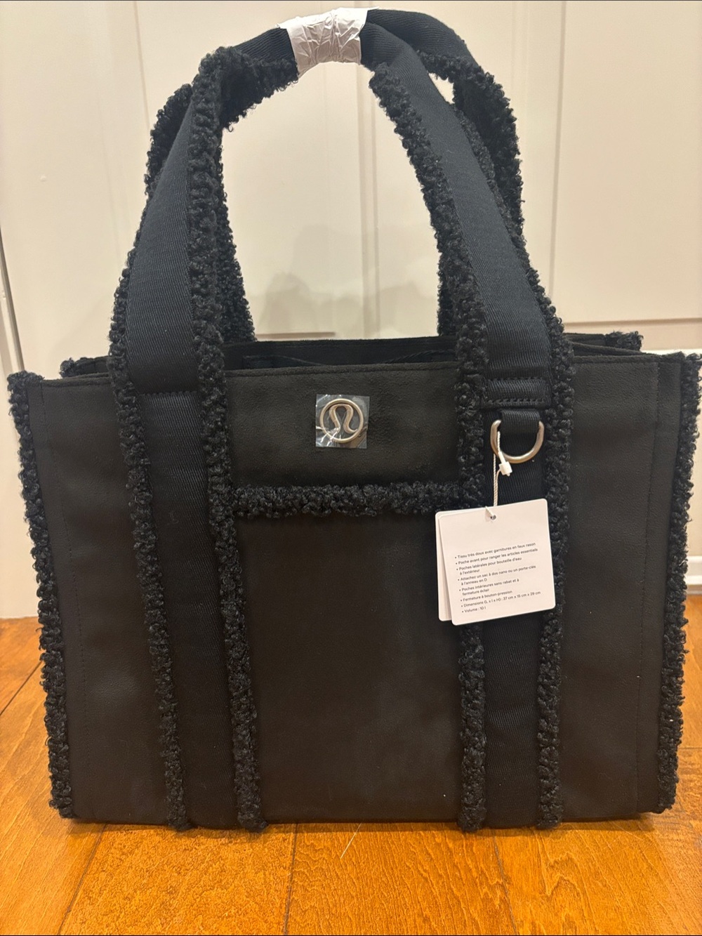 lululemon Black Canvas Boxy Faux Sherpa Tote 10L SOLD OUT NWT